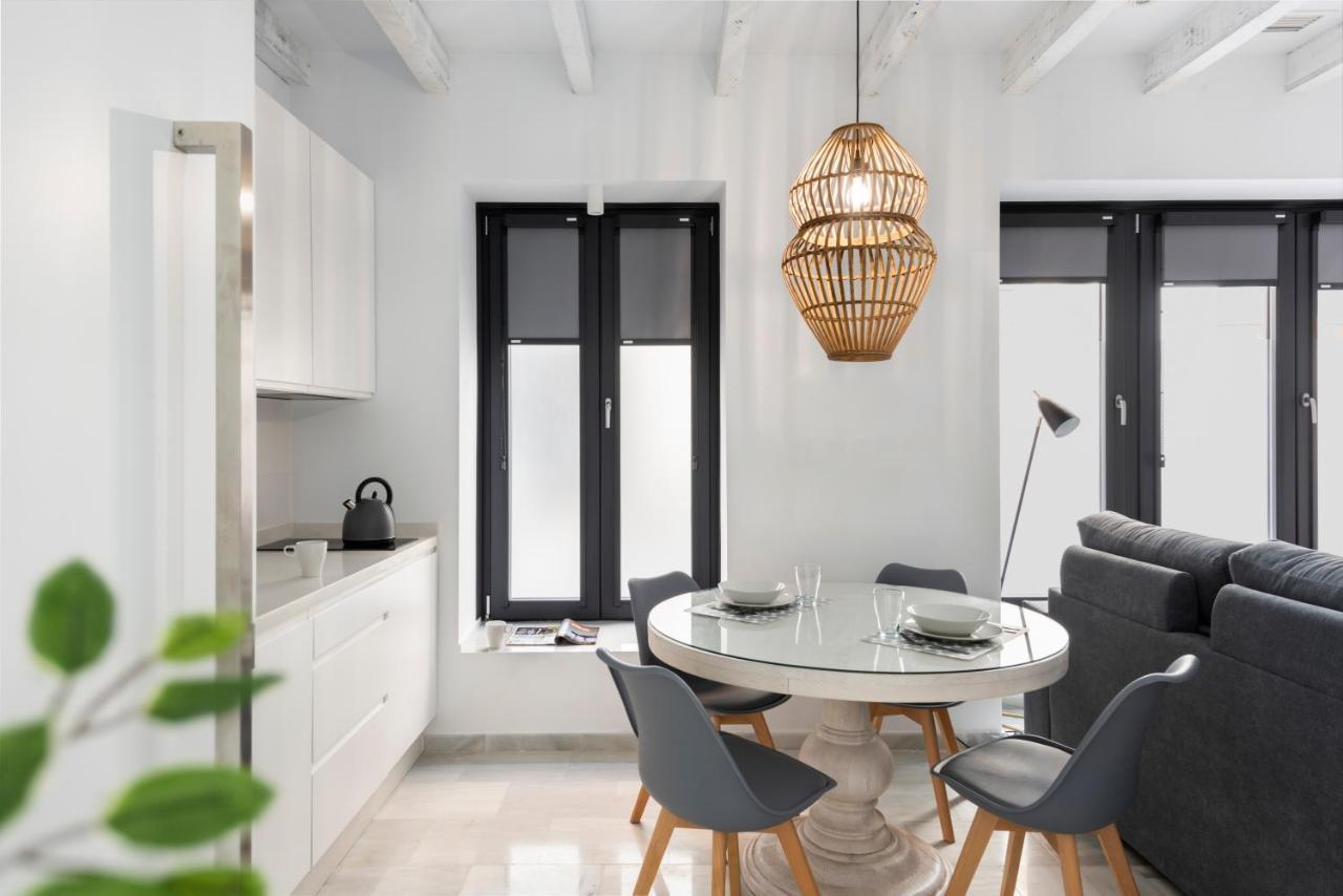 Apartamentos Catedral Σεβίλλη Εξωτερικό φωτογραφία